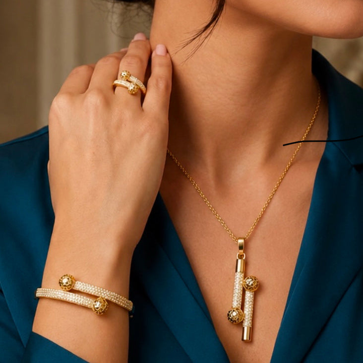 Conjunto de Joyería Geométrica en Latón y Oro de 18K con Circón